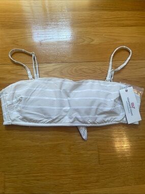 NWT New with Tags Vineyard Vines Performance Women’s White & Gold Bikini Top